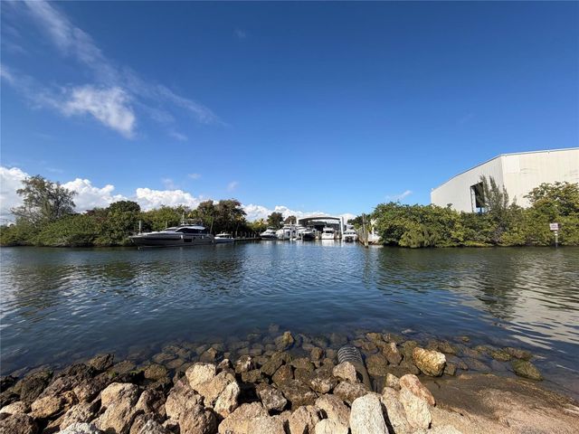 206 NE 5th Avenue, Dania Beach, FL 33004