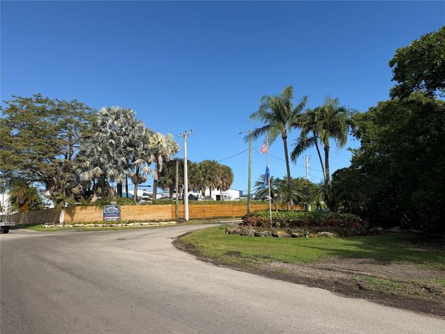 206 NE 5th Avenue, Dania Beach, FL 33004