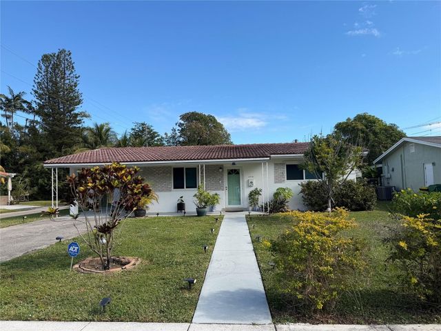 206 NE 5th Avenue, Dania Beach, FL 33004