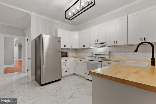 2802 GUILFORD AVE, Baltimore, MD 21218