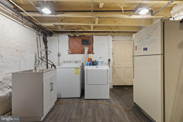 2802 GUILFORD AVE, Baltimore, MD 21218