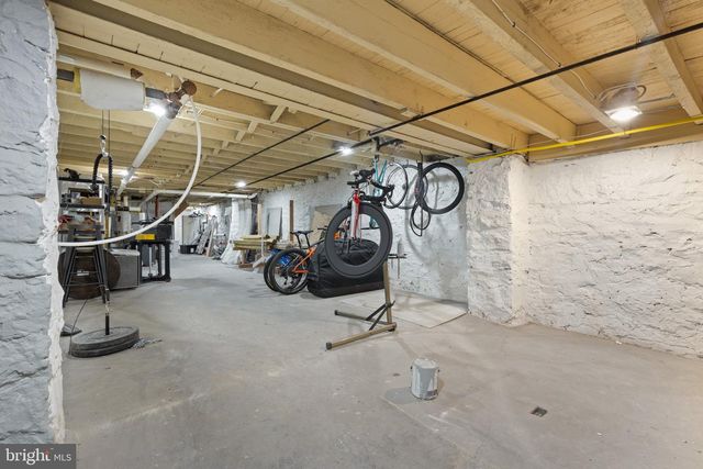 2802 GUILFORD AVE, Baltimore, MD 21218