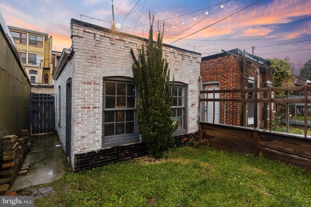 2802 GUILFORD AVE, Baltimore, MD 21218