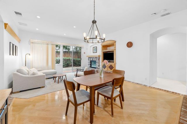 124 Montgomery St, Roseville, CA 95678