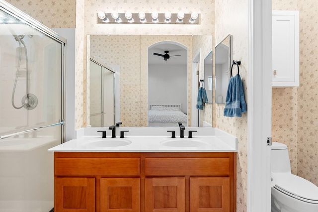 124 Montgomery St, Roseville, CA 95678