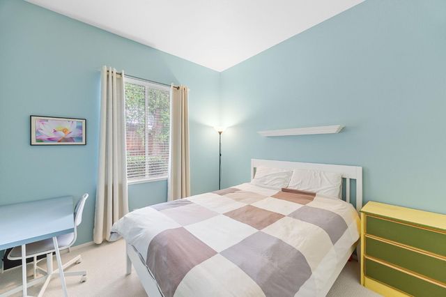 124 Montgomery St, Roseville, CA 95678