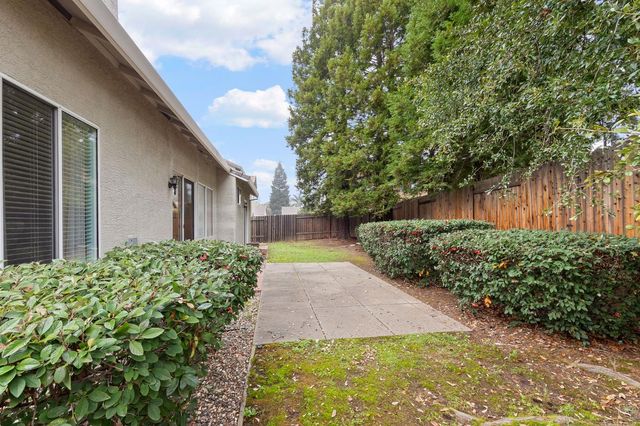 124 Montgomery St, Roseville, CA 95678