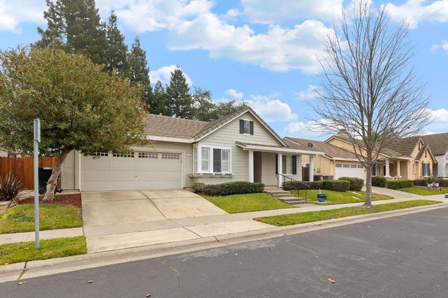 124 Montgomery St, Roseville, CA 95678