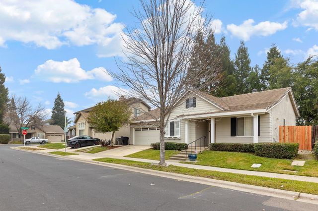 124 Montgomery St, Roseville, CA 95678
