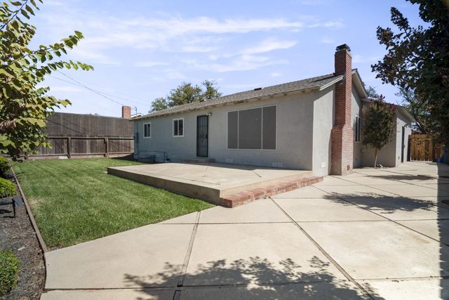 2405 Jasmin Ave, Modesto, CA 95350