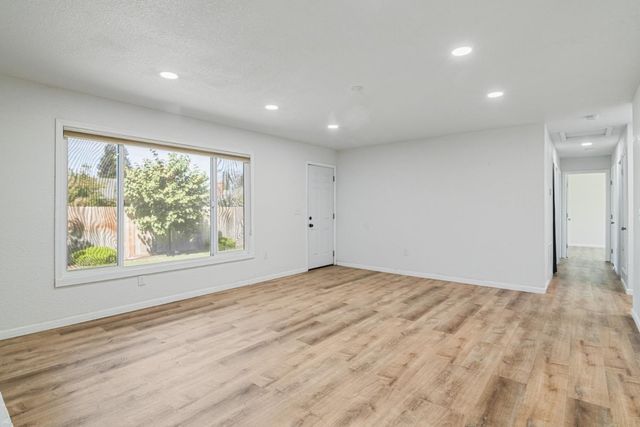 2405 Jasmin Ave, Modesto, CA 95350