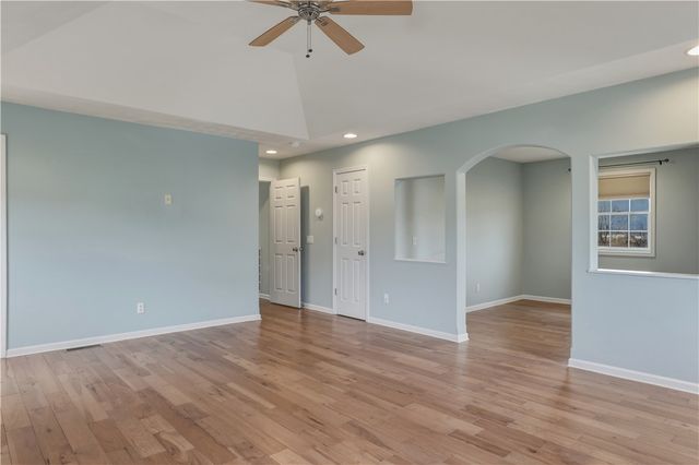 318 Wexford Lane, Horseheads, NY 14845