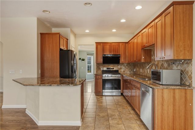 318 Wexford Lane, Horseheads, NY 14845