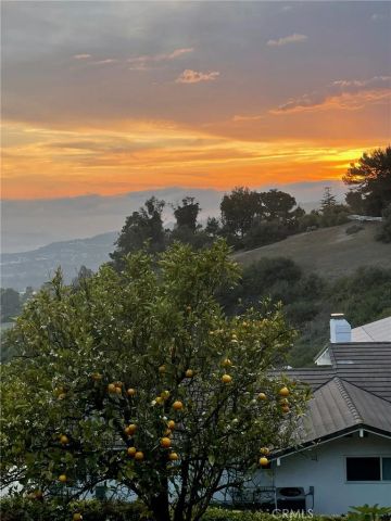 7 Southfield Drive, Rolling Hills, CA 90274