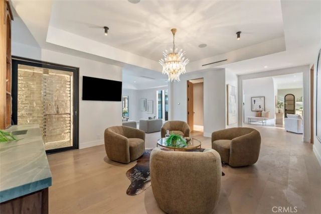 4645 Westchester, Woodland Hills, CA 91364