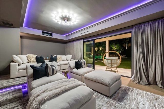 4645 Westchester, Woodland Hills, CA 91364