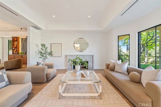 4645 Westchester, Woodland Hills, CA 91364