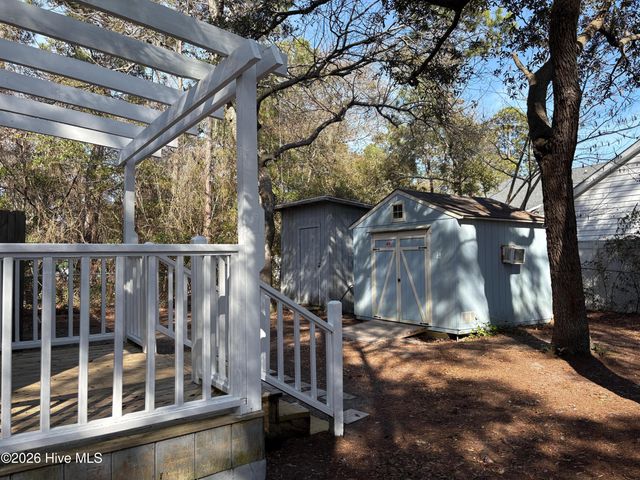 114 NW 23rd Street, Oak Island, NC 28465