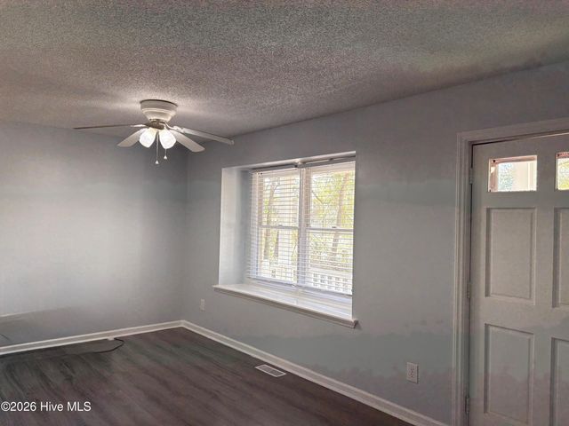 114 NW 23rd Street, Oak Island, NC 28465