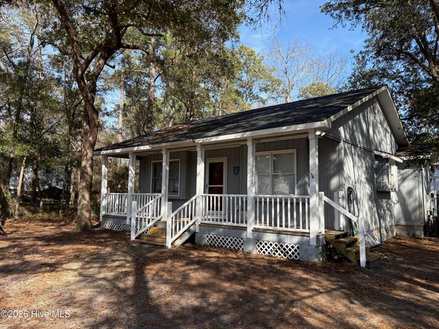 114 NW 23rd Street, Oak Island, NC 28465