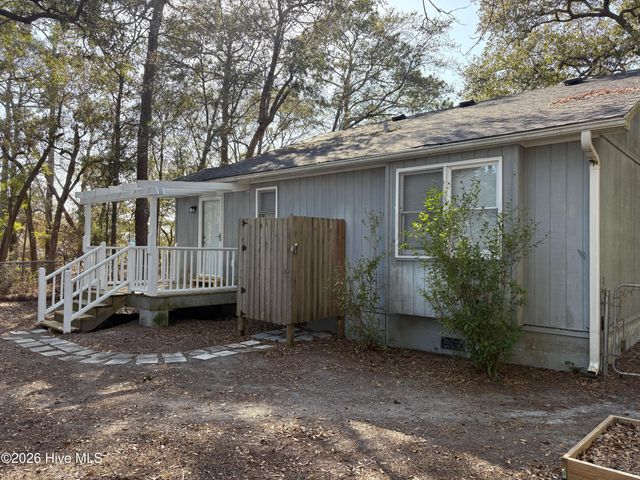114 NW 23rd Street, Oak Island, NC 28465