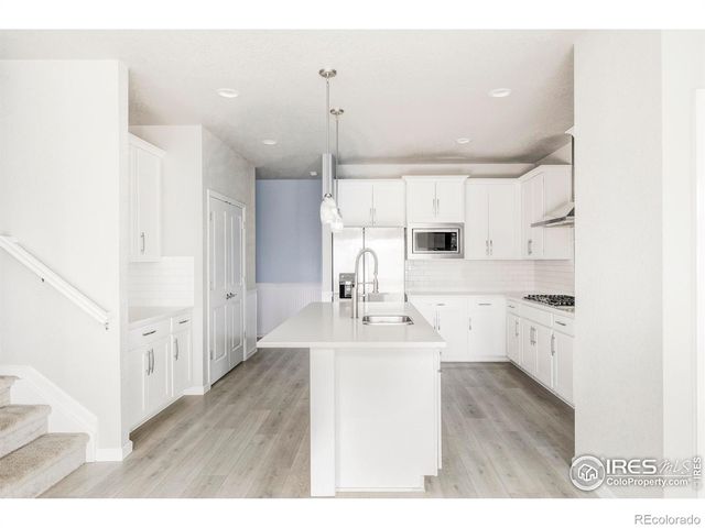 619 Stonebridge Drive, Longmont, CO 80503