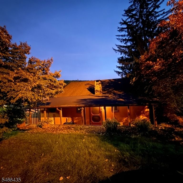54 Horseshoe Dr, Jefferson Twp., NJ 07438 — photo 2