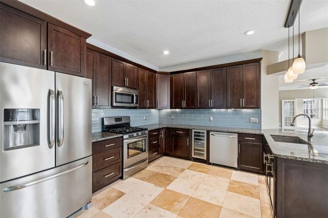 9828 BRIDGETON DRIVE, Tampa, FL 33626
