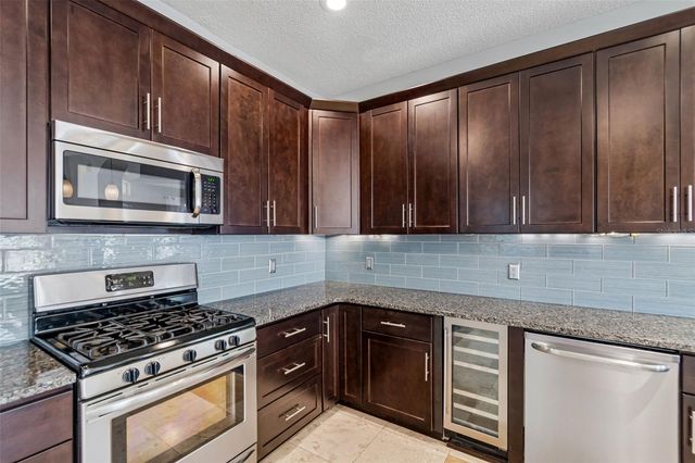 9828 BRIDGETON DRIVE, Tampa, FL 33626