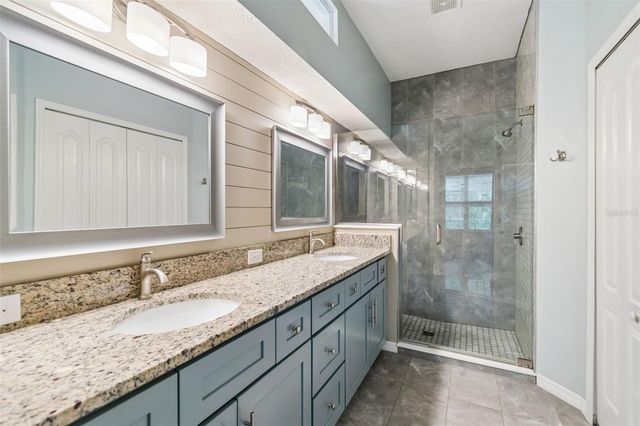 9828 BRIDGETON DRIVE, Tampa, FL 33626