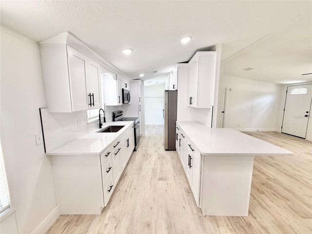 15840 SW 100TH AVENUE, Dunnellon, FL 34432