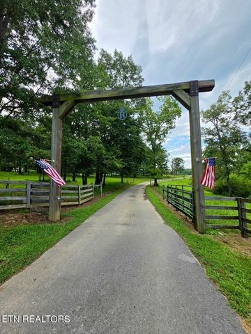 1041 Walt Reed Rd, Grandview, TN 37337