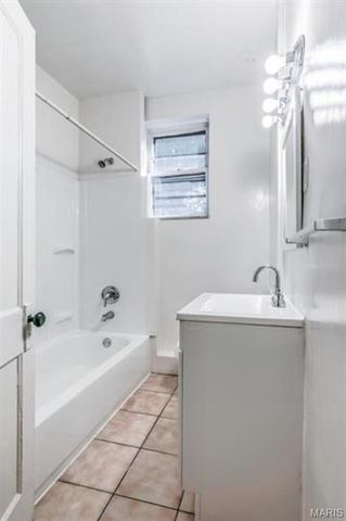 1722-28 Waverly Place, St Louis, MO 63104