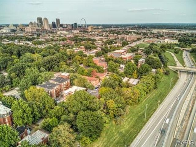 1722-28 Waverly Place, St Louis, MO 63104