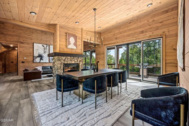2118 Megan Ridge Drive, Sevierville, TN 37862