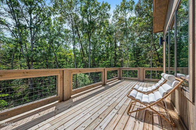 2118 Megan Ridge Drive, Sevierville, TN 37862