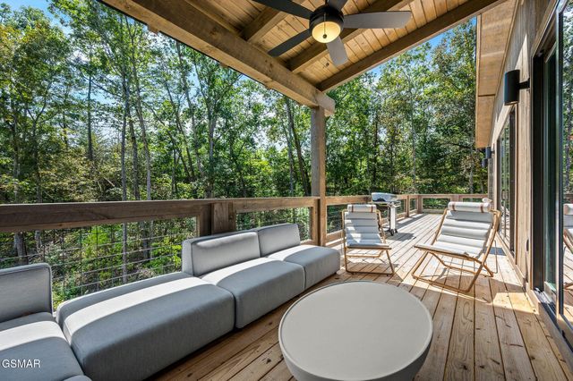 2118 Megan Ridge Drive, Sevierville, TN 37862