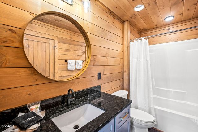 2118 Megan Ridge Drive, Sevierville, TN 37862