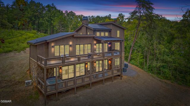 2118 Megan Ridge Drive, Sevierville, TN 37862