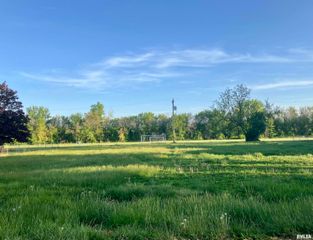 4710 51ST Avenue, Moline, IL 61265