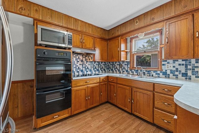 681 Newton Avenue, Barberton, OH 44203