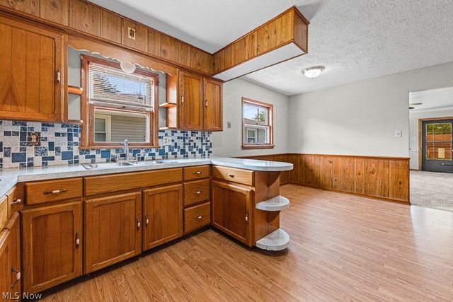 681 Newton Avenue, Barberton, OH 44203