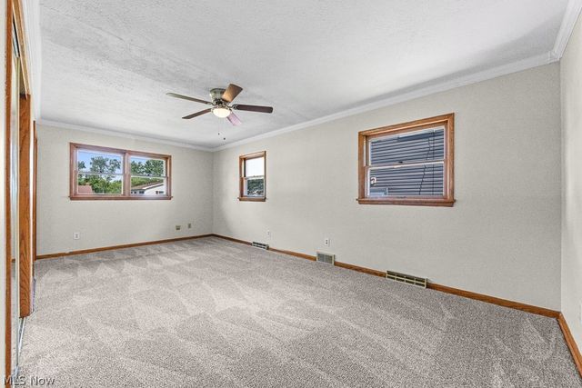 681 Newton Avenue, Barberton, OH 44203