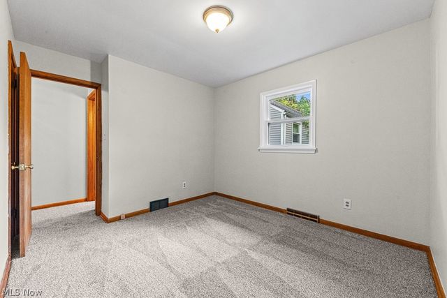 681 Newton Avenue, Barberton, OH 44203