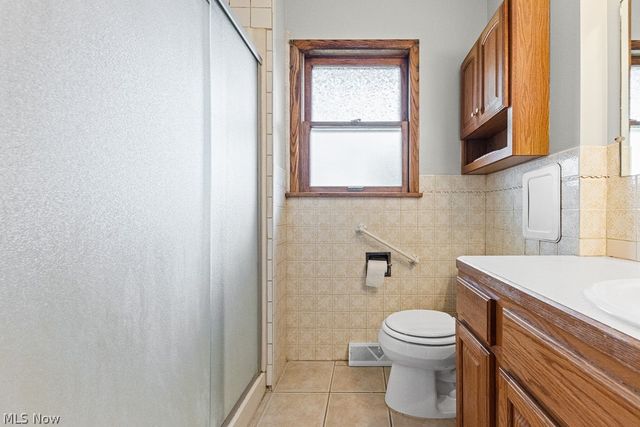 681 Newton Avenue, Barberton, OH 44203