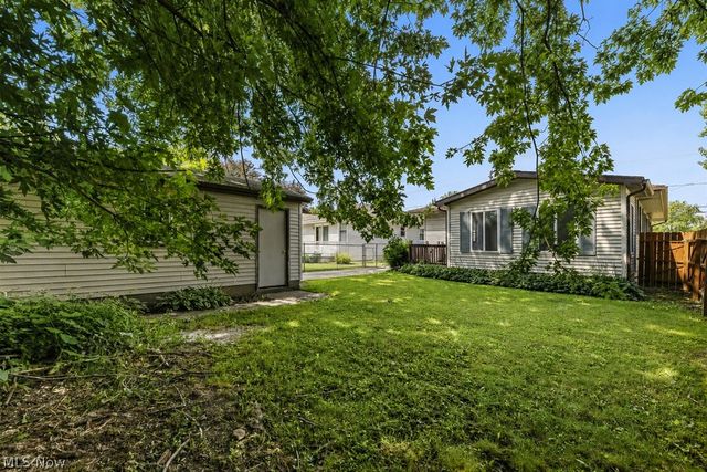 681 Newton Avenue, Barberton, OH 44203