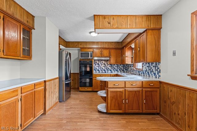 681 Newton Avenue, Barberton, OH 44203