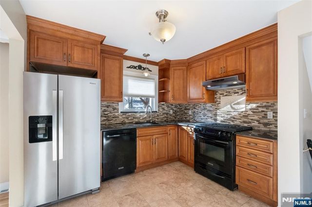 75 Cypress Road, Dumont, NJ 07628