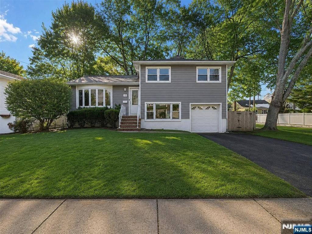 75 Cypress Road, Dumont, NJ 07628