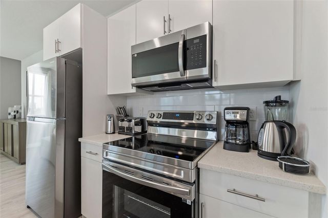 608 TRIKOMO DRIVE, Davenport, FL 33896